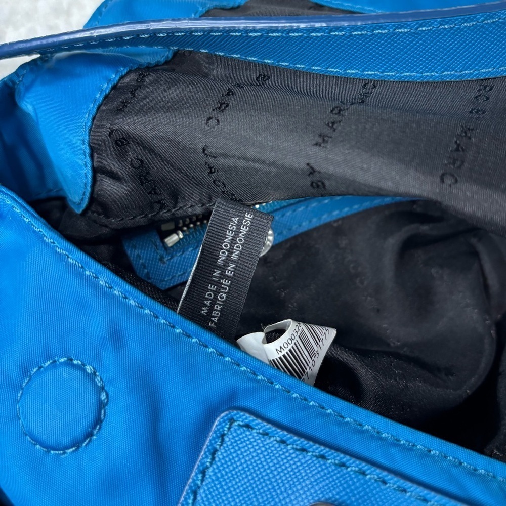 Marc Jacobs Blue Preppy Nylon Messenger Bag - Picture 9 of 14